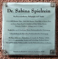 Gedenktafel für die Wohnung von Sabina Spielrein in Berlin / Moabit, Thomasiusstr aße 2. © wikipedia