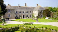 Marchese Guidarini könnte hier wohnen, doch das Anwesen liegt in Cornwall: Rosteague Manor House, gefunden als Drehort für R. Pilcher-Filme. © pilcher-drehorte.blogspot.com/ ZDF 