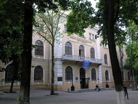 Eingang zum Hauptgebäude der Universität in Odessa, wo Olga gegen ihren Willen Medizin studiert. ©  Alexostrov / wikipedia