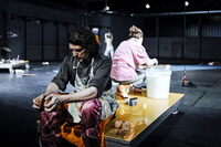 Lukas Hochrieder und Julia Haugeneder an der Arbeit. © Christine Miess.