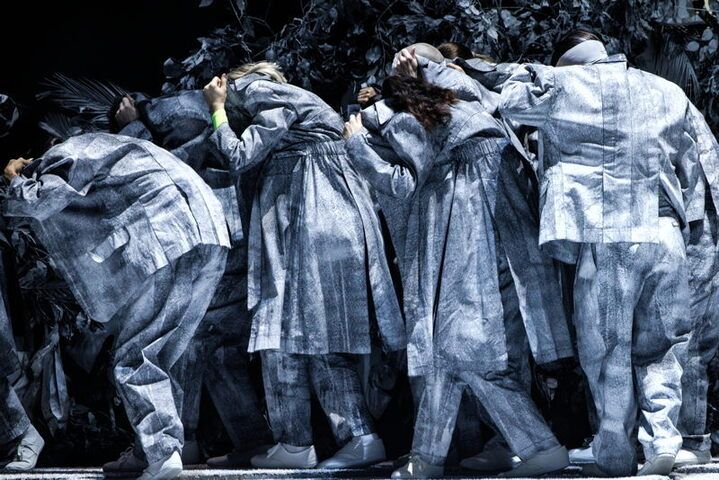 Die Kehrseite von TanzLinz in Verbruggens Tanzstück.