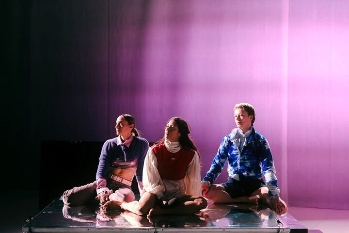 Ray Scheinecker, Maartje Pasman, Katharina Senk / Senki,  im Tanzkonzert „Buzz“